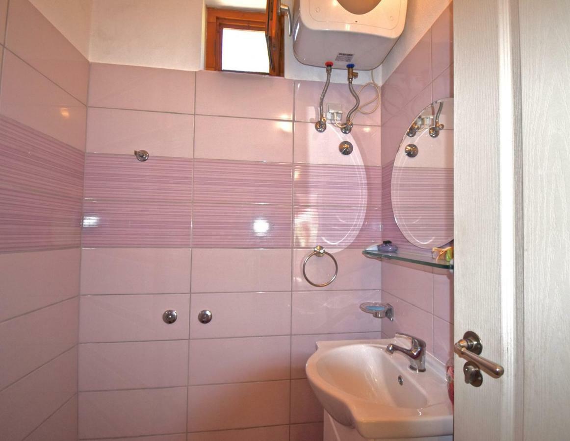 Relaxing Holiday House With Terrace Sea View Медулин Экстерьер фото